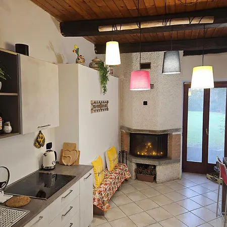 Il Riposo Del Viaggiatore By World Apartment Ternate (Varese)